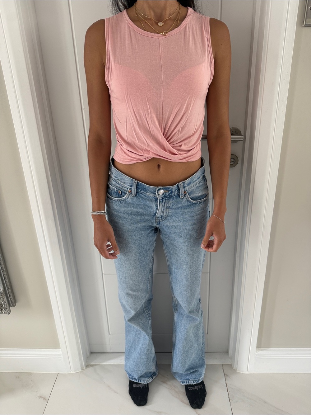 ALO Yoga Pink Twist Front Crop Top XS